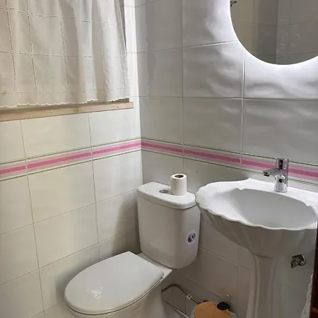 Barbara - Com Piscina Aquecivel Em Villa Carvoeiro (Lagoa)